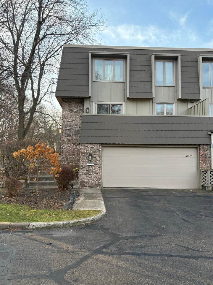 10346 Berkshire Road - Photo 1