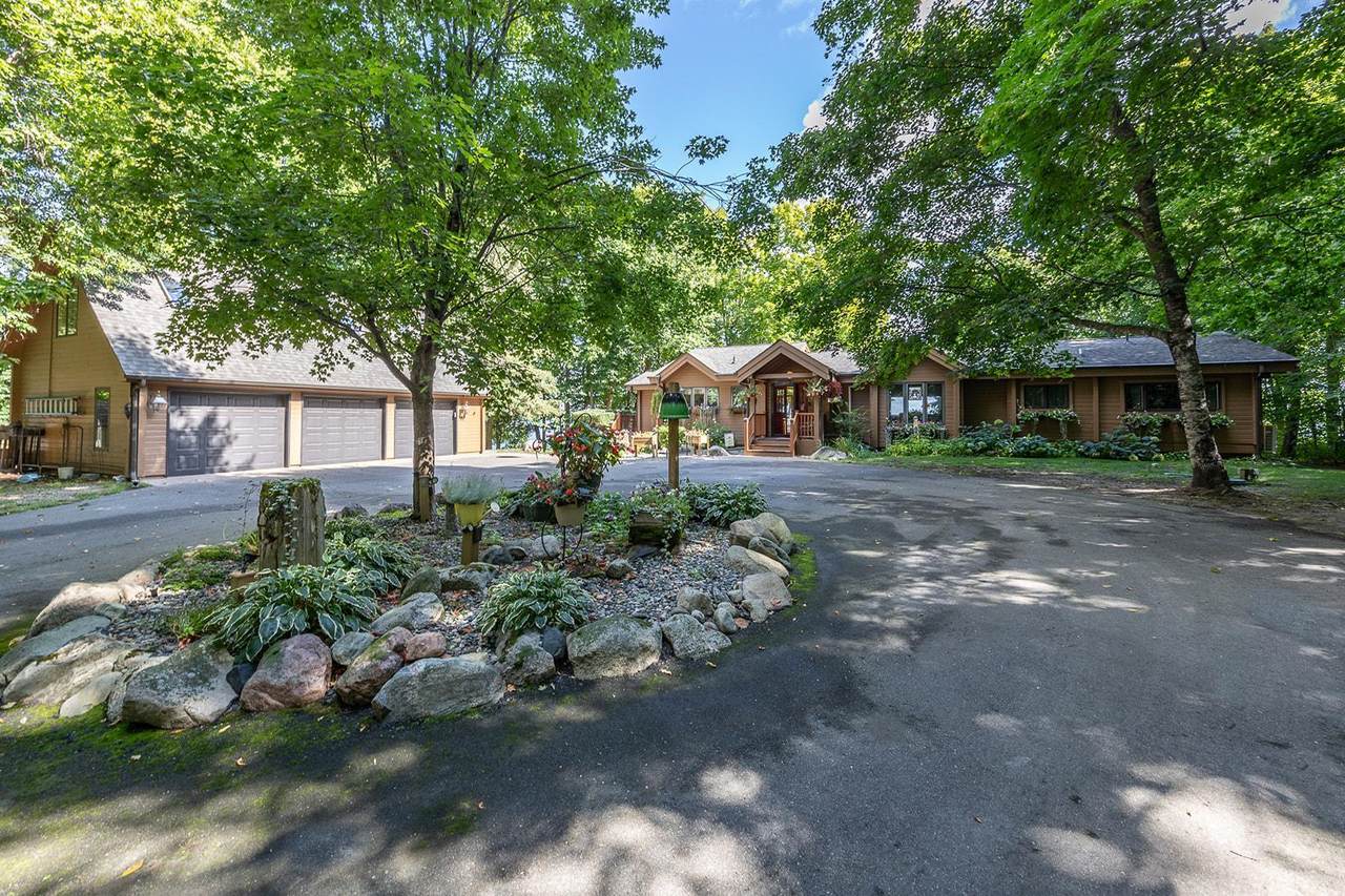 615 Spain Drive - Photo 1