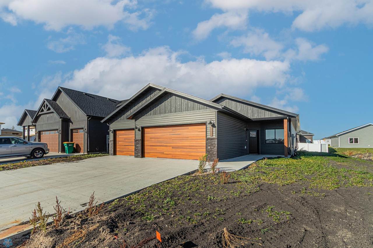 5846 James Drive - Photo 1
