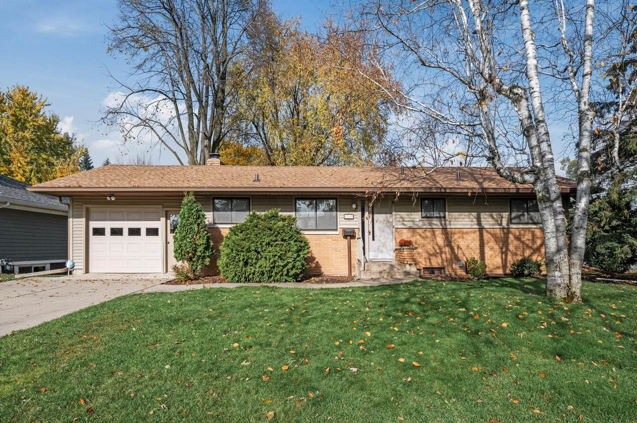 2709 Armour Terrace - Photo 1