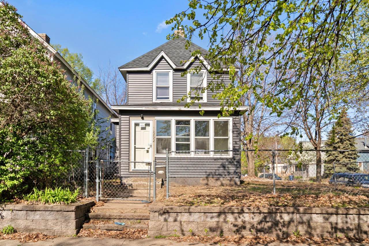 1852 Quincy Street - Photo 1