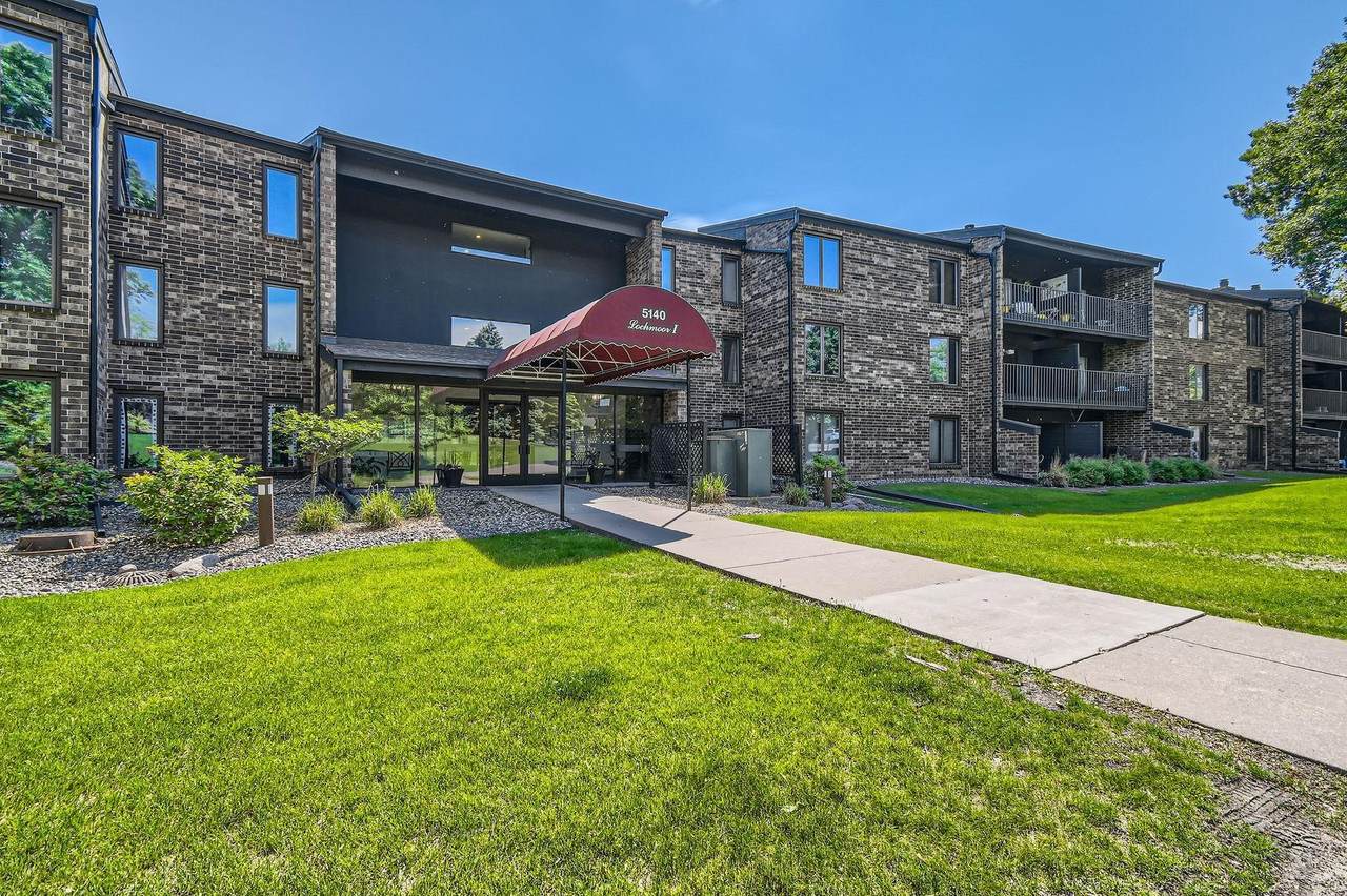 5140 102nd Street - Photo 1