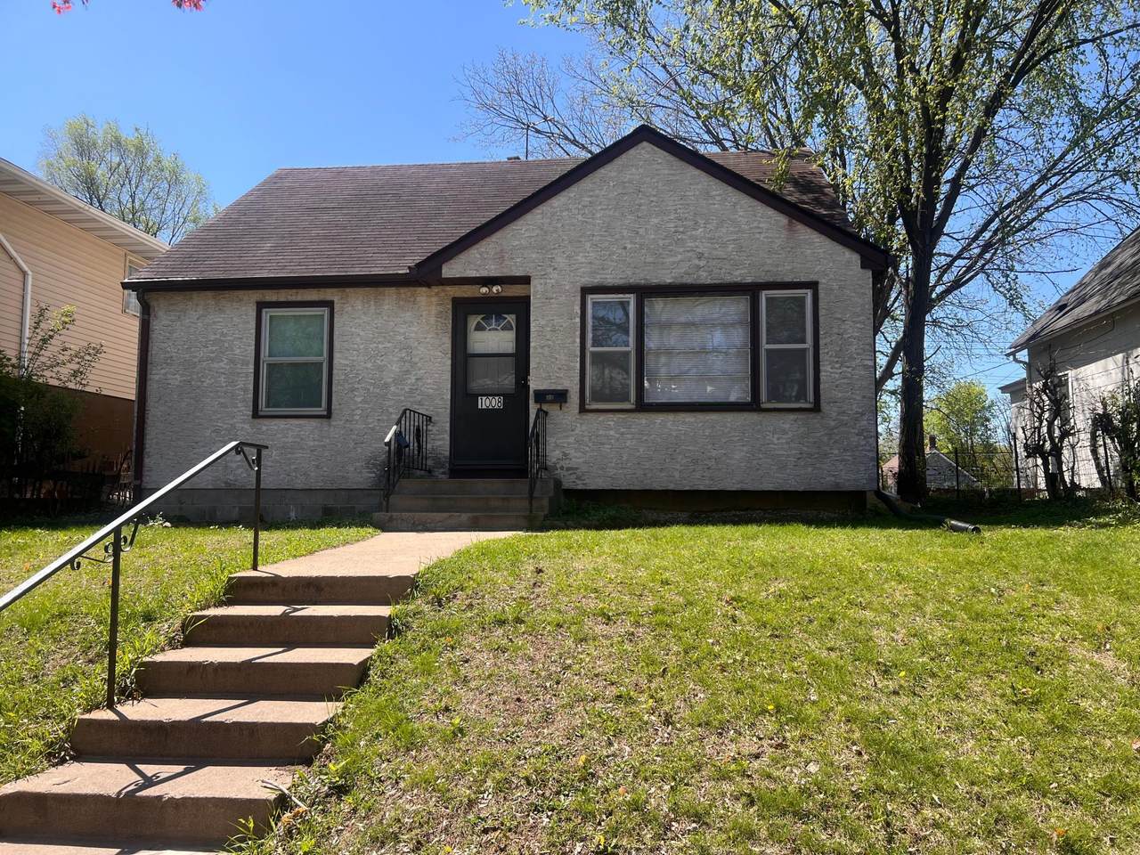 1008 4th Street - Photo 1