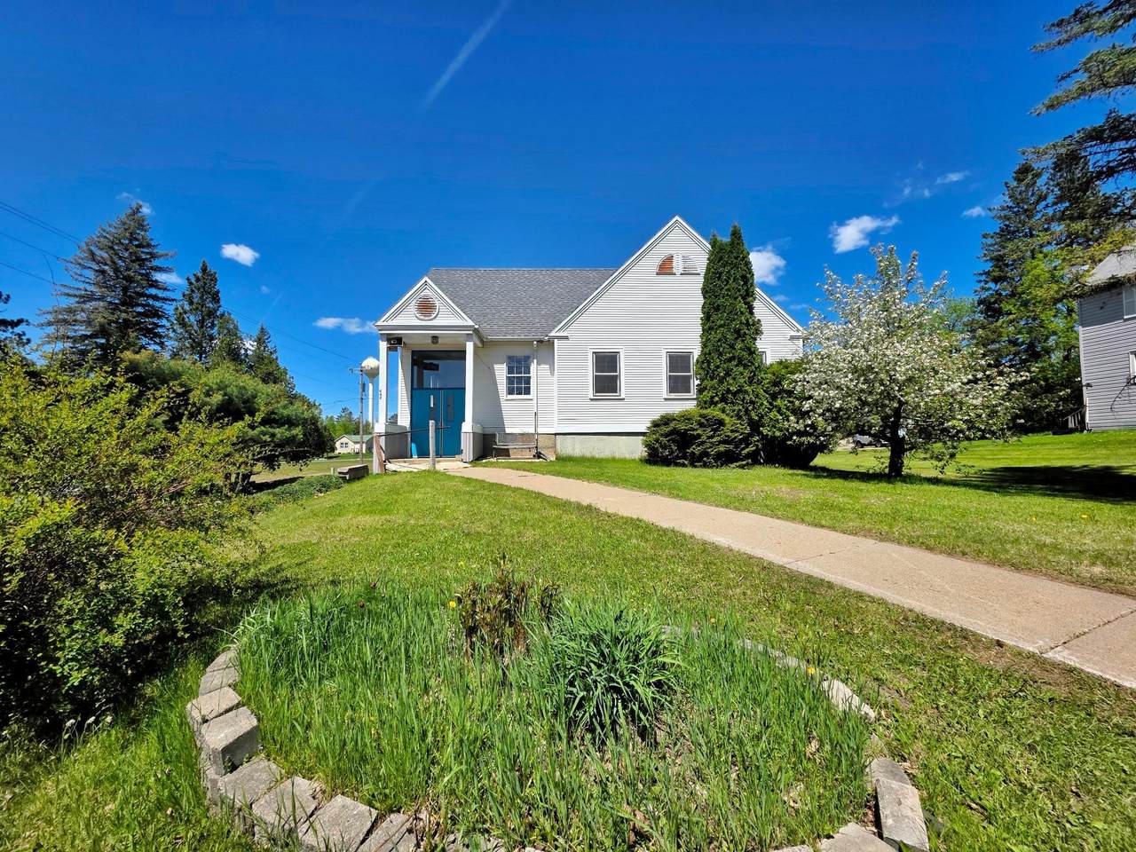 642 6th Avenue - Photo 1
