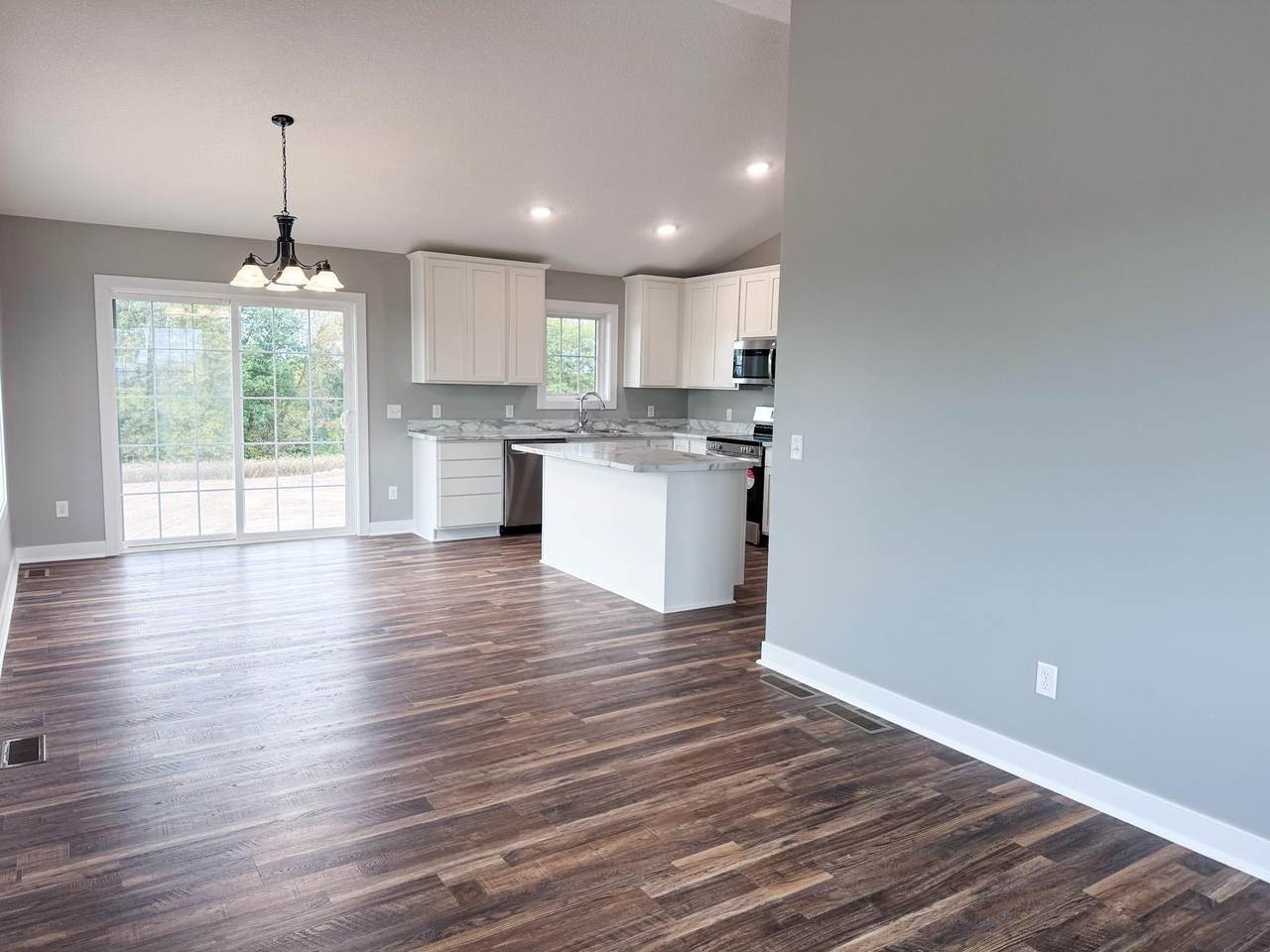 XX Eagle Ridge Circle - Photo 1