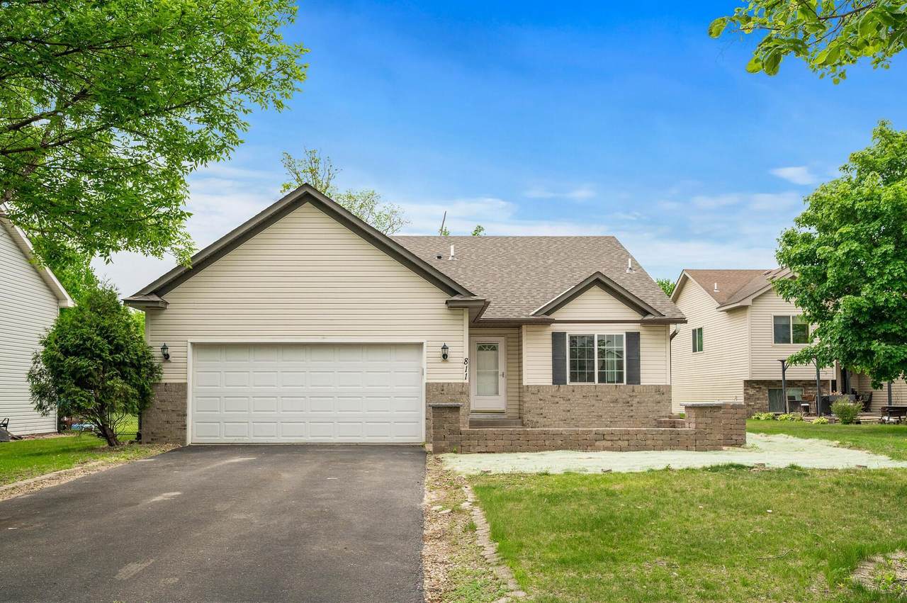 811 Isanti Parkway - Photo 1