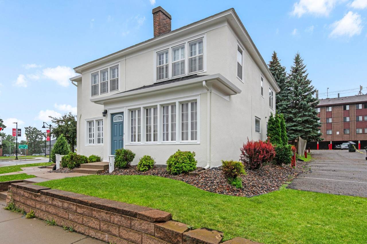 917 5th Avenue - Photo 1