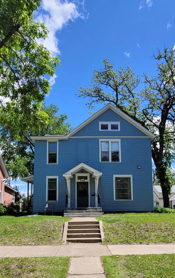 508 6th Avenue - Photo 1