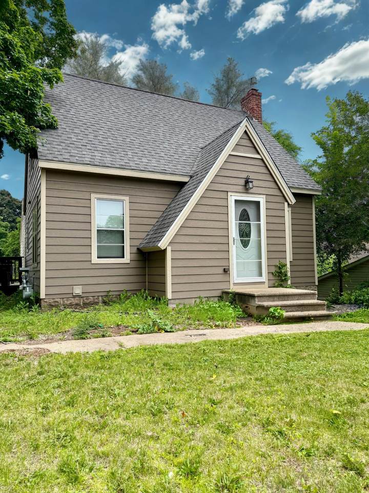 642 Grace Street - Photo 1