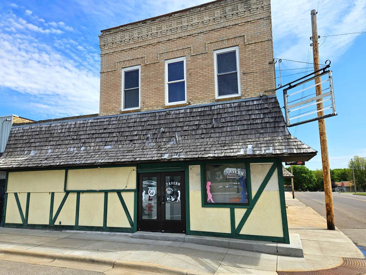100 4th Avenue - Photo 1