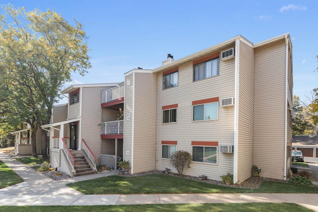 400 Shelard Parkway - Photo 1