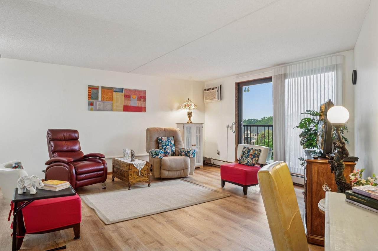 2601 Kenzie Terrace - Photo 1