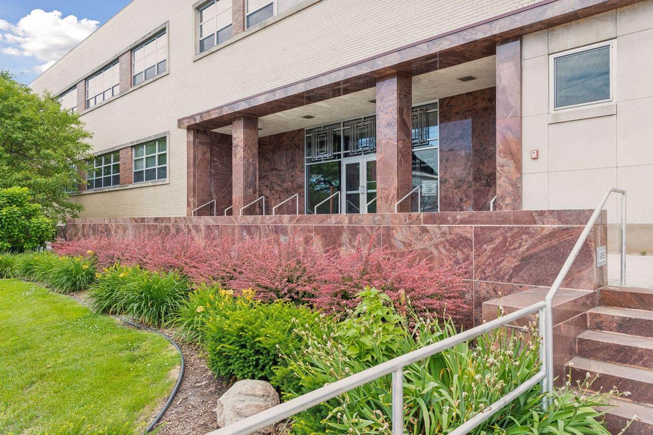 111 Franklin Avenue - Photo 1