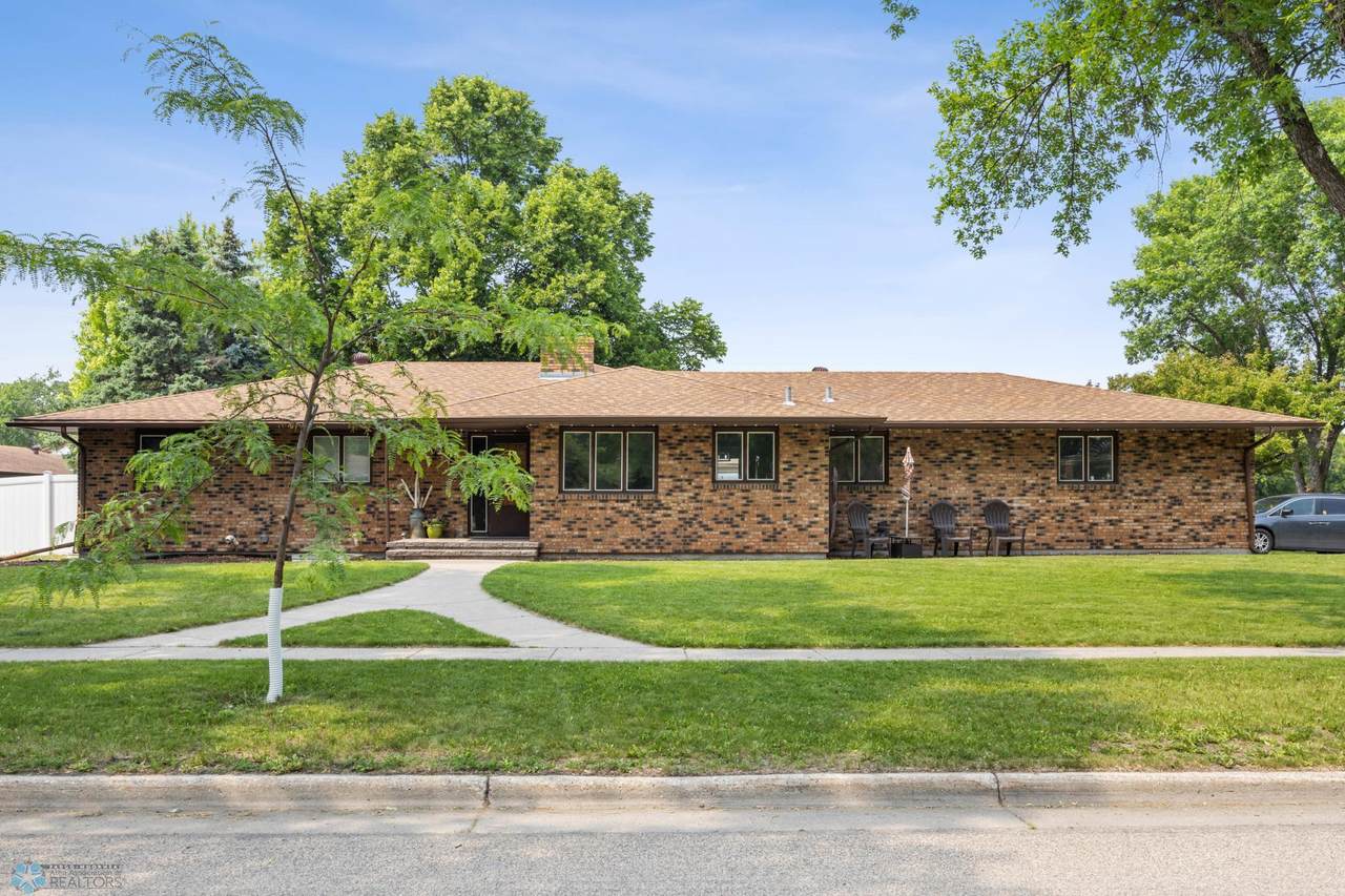 106 37th Avenue - Photo 1