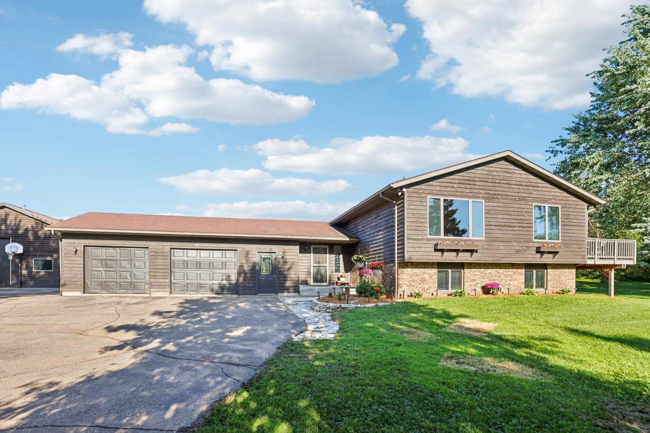 733 Meadow Drive - Photo 1