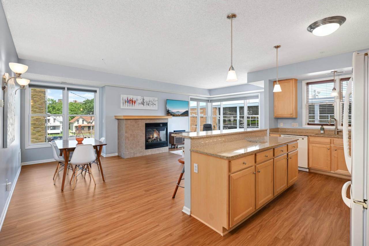 100 4th Avenue - Photo 1