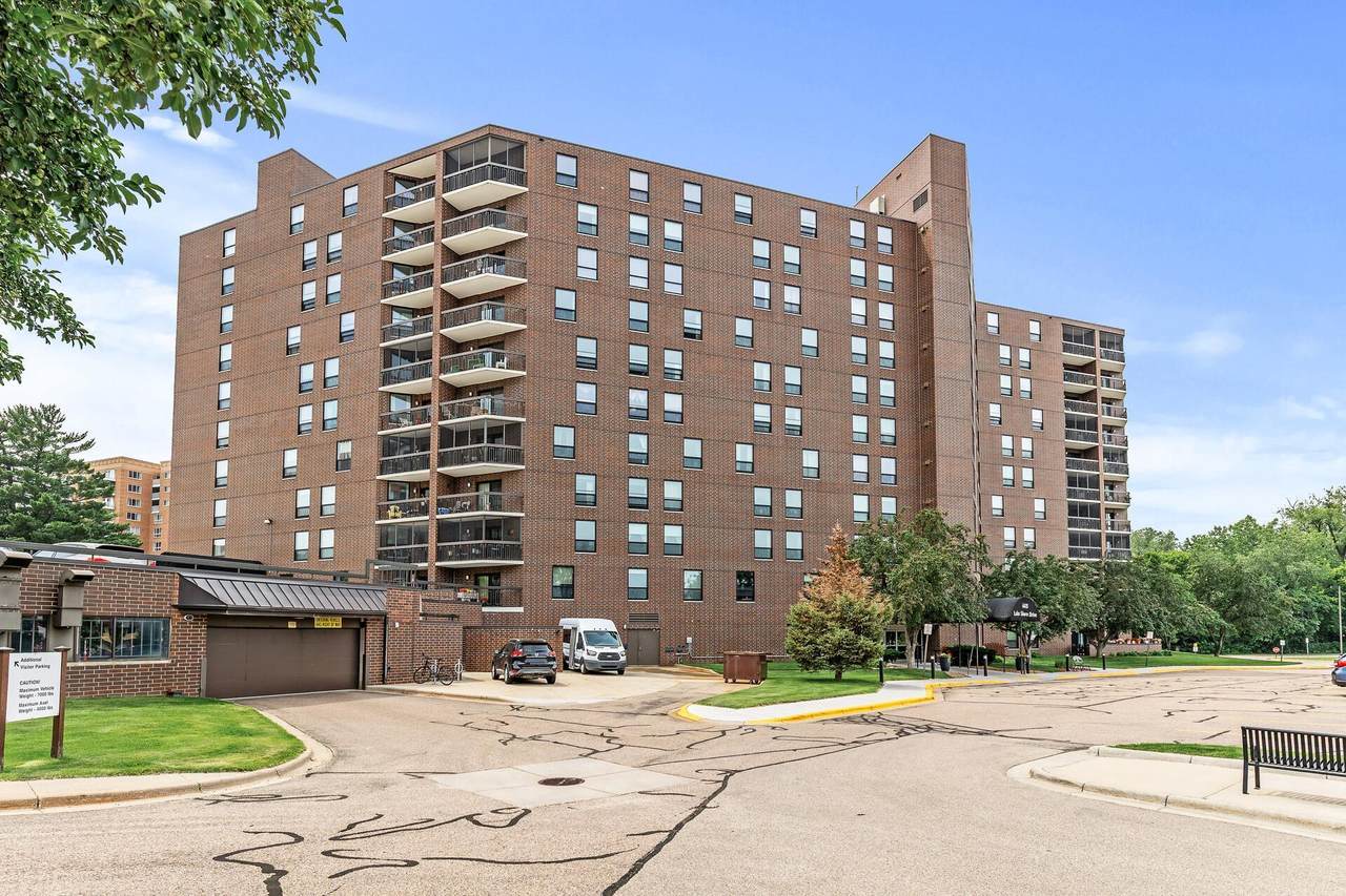 6615 Lake Shore Drive - Photo 1
