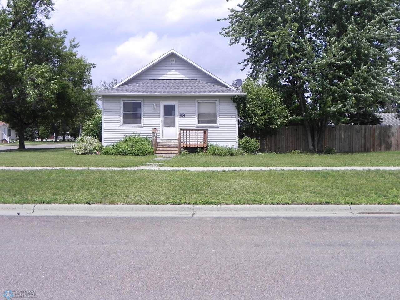 98 3rd Avenue - Photo 1