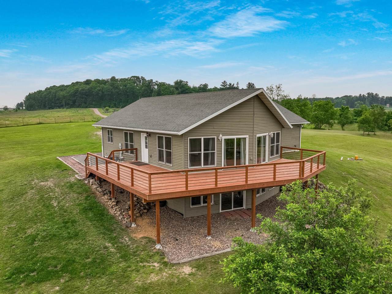 615 18th Street - Photo 1