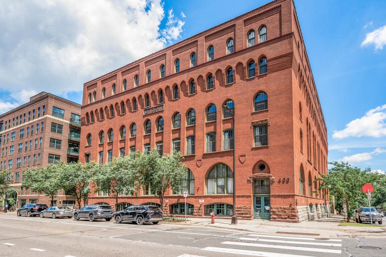 400 1st Street - Photo 1