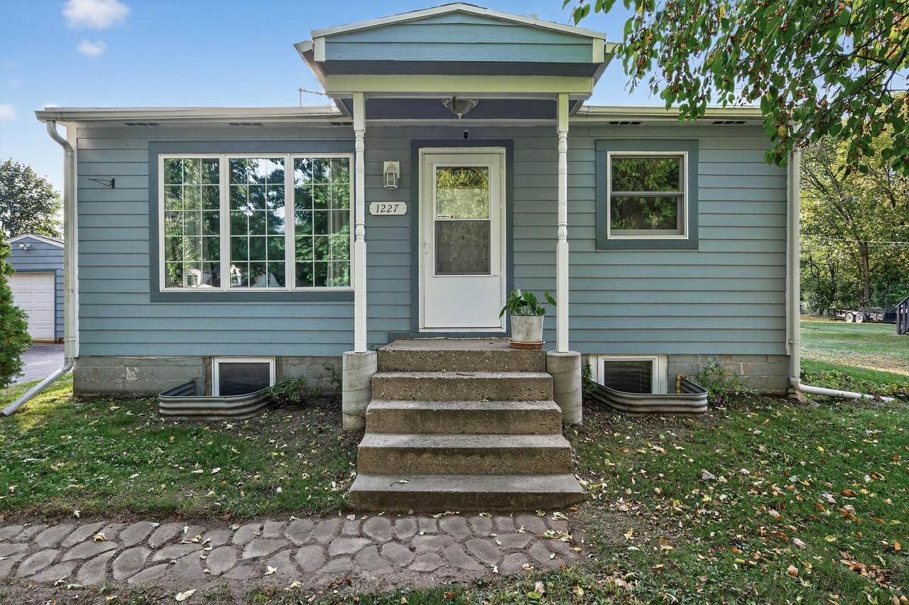 1227 5th Street - Photo 1