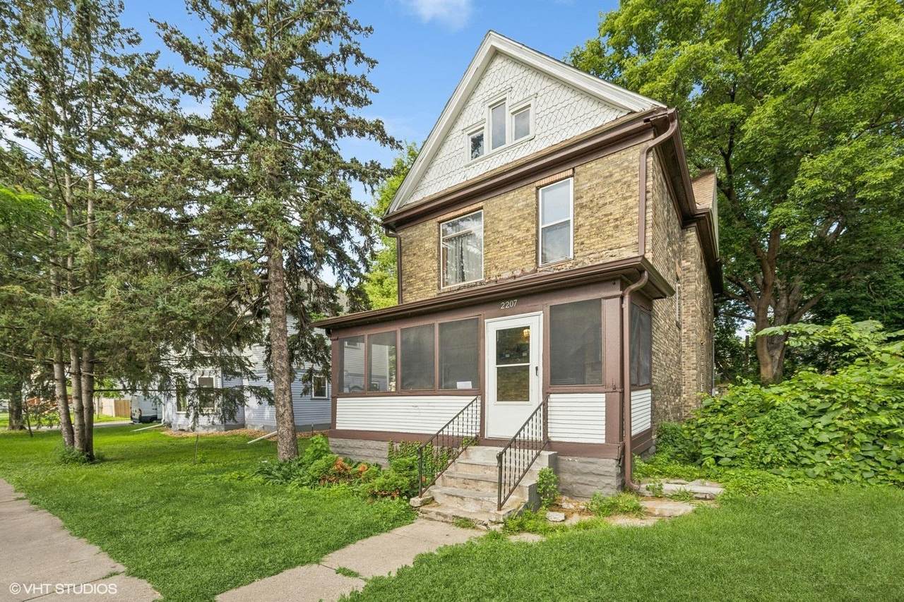 2207 Bryant Avenue - Photo 1