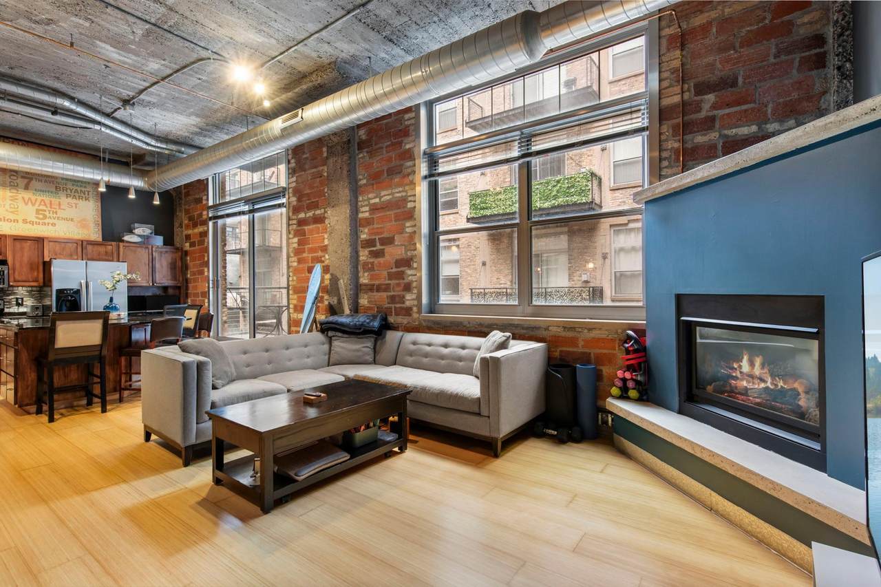 521 7th Street - Photo 1