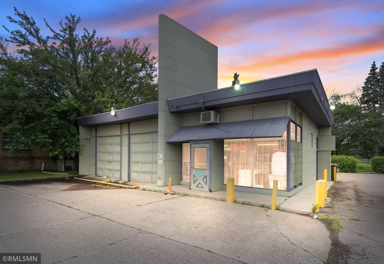 649 Snelling Avenue - Photo 1