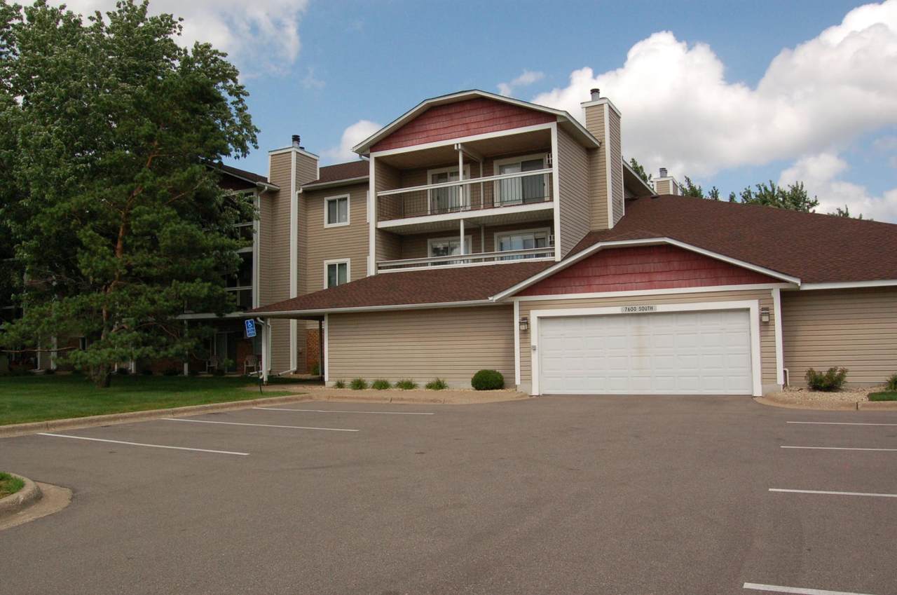 7600 157th Street - Photo 1