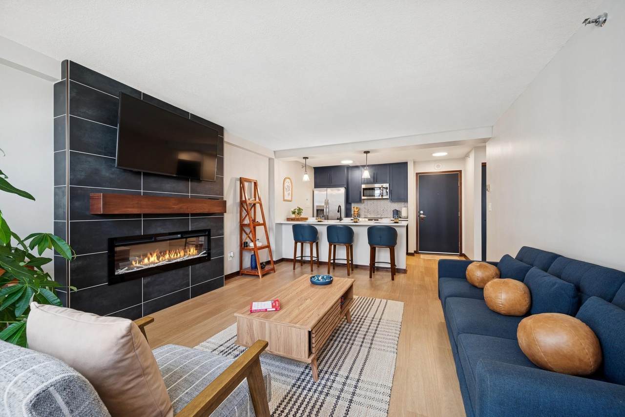 433 7th Street - Photo 1