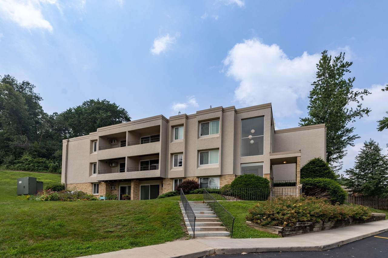 366 Elton Hills Drive - Photo 1