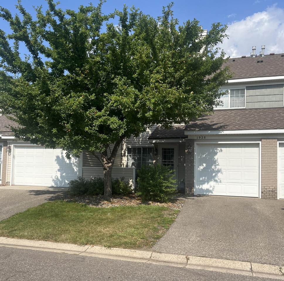 1928 Glenfield Court - Photo 1