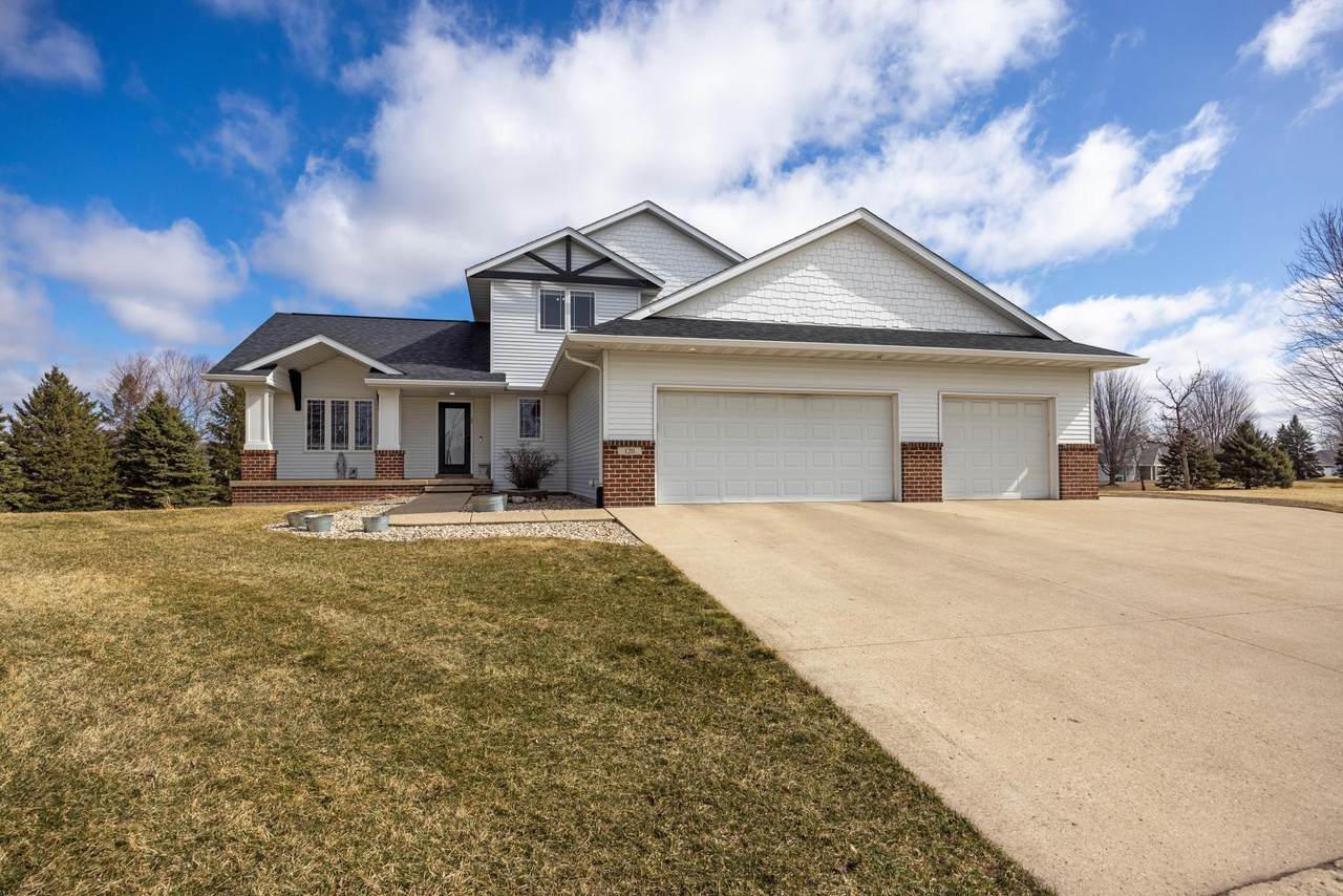 120 Callaway Court - Photo 1