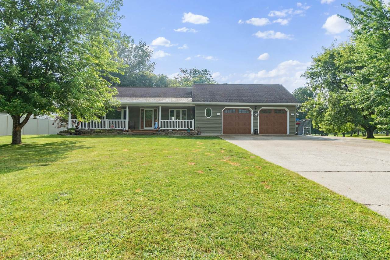 901 Geneva Drive - Photo 1