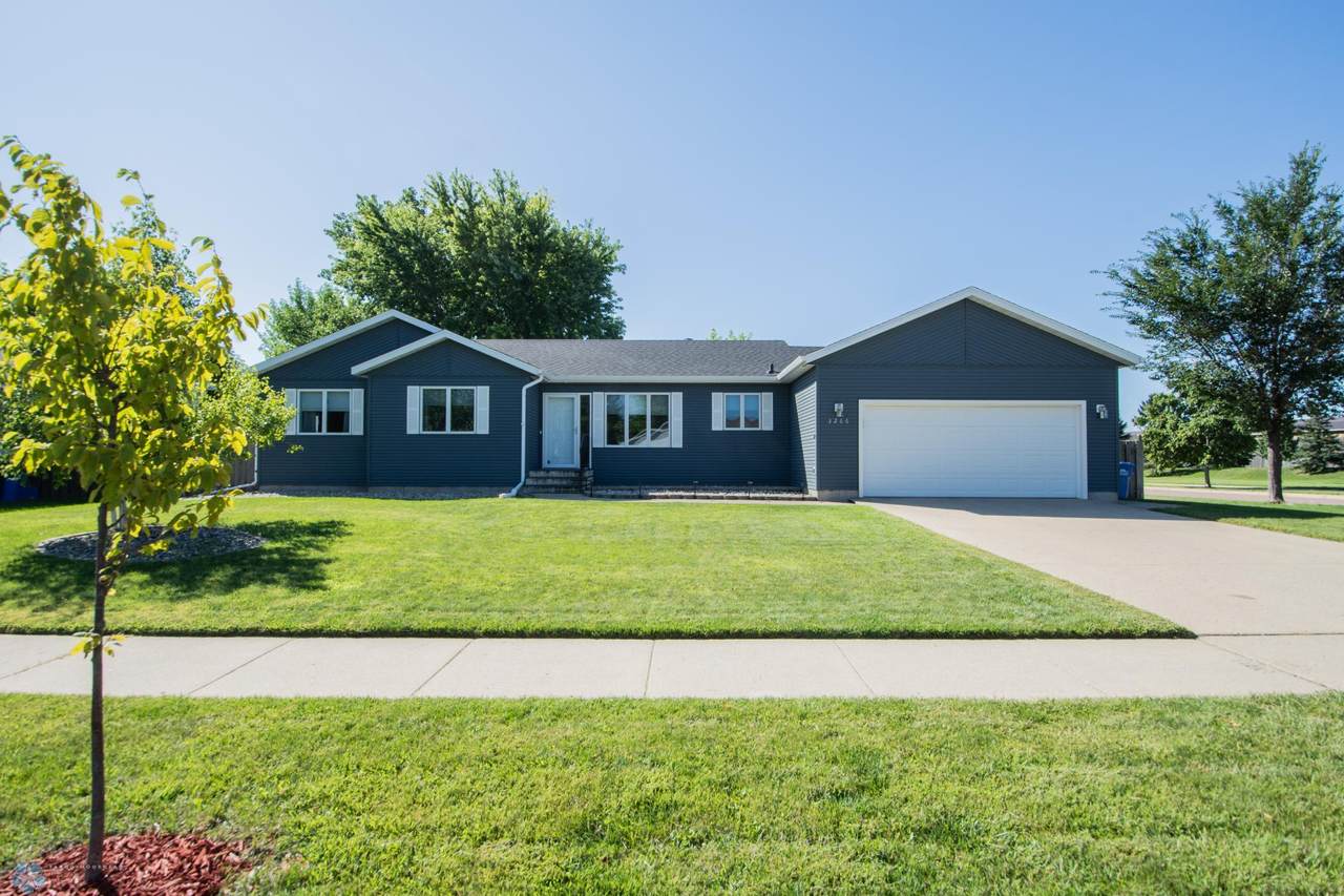 3266 37th Avenue - Photo 1