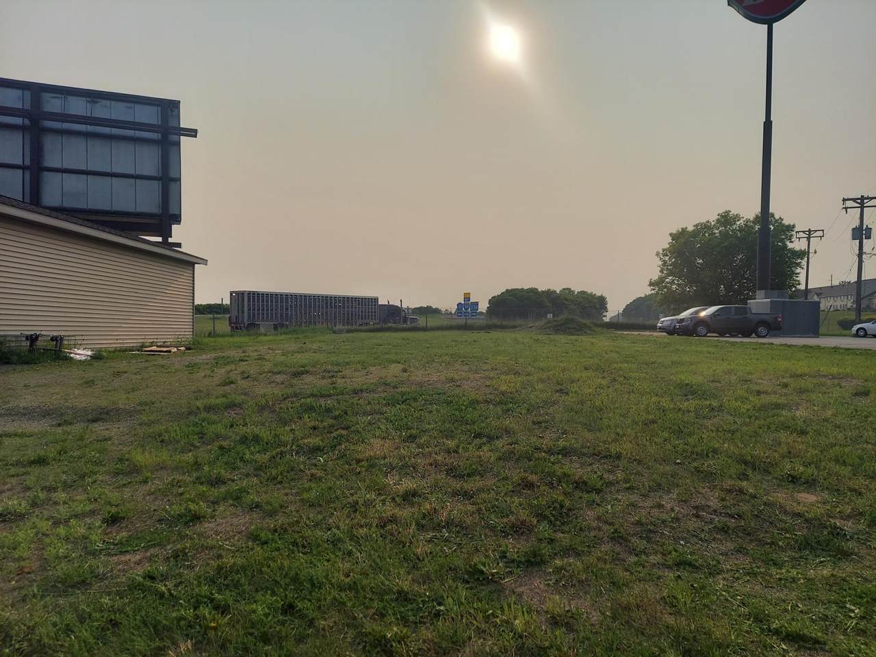 xxx 7th Street - Photo 1