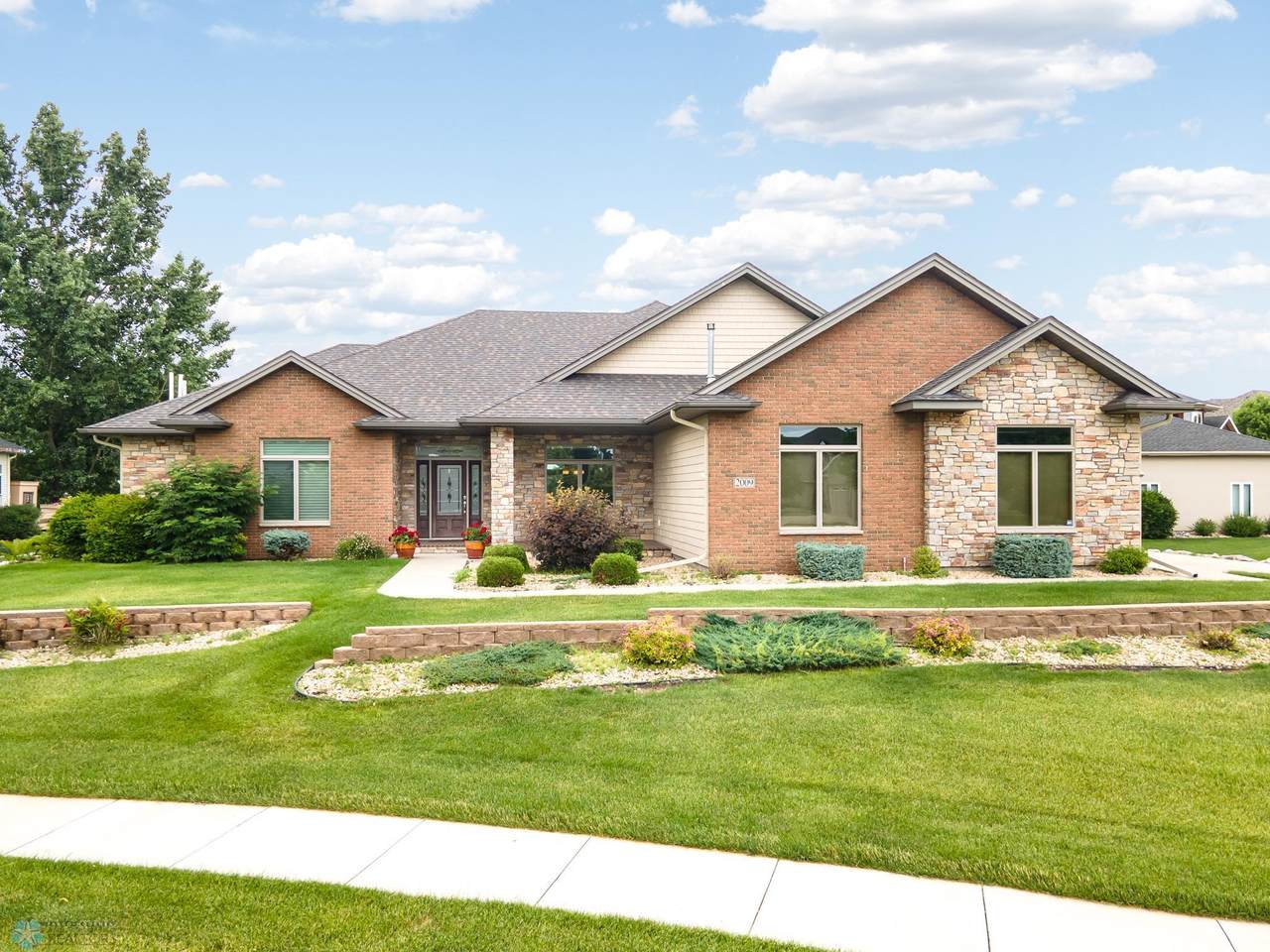 2009 Rose Creek Boulevard - Photo 1