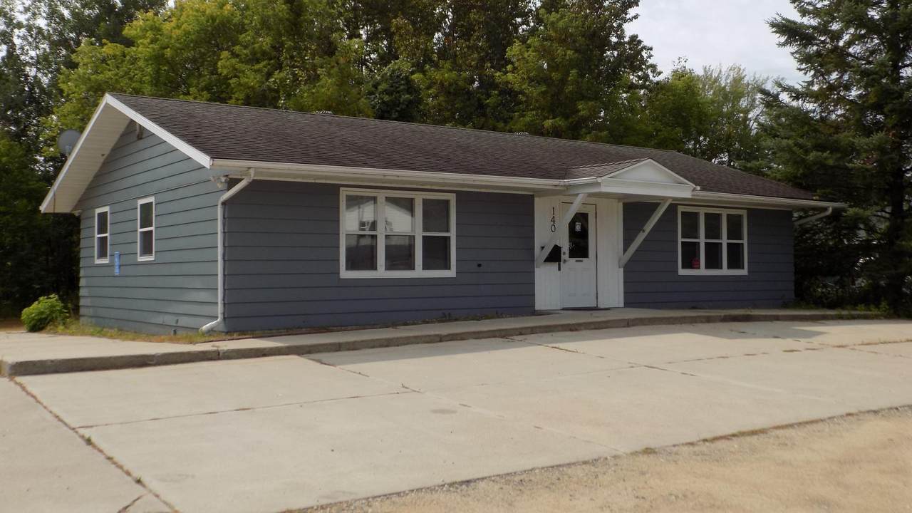 1404 4th Street - Photo 1