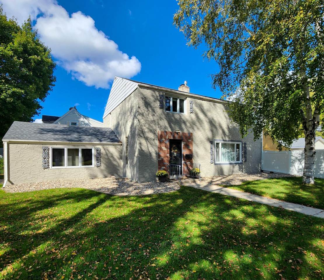 920 Minnesota Avenue - Photo 1