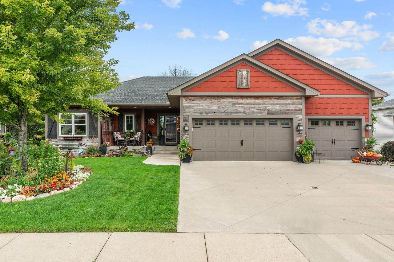 1031 Homestead Drive - Photo 1