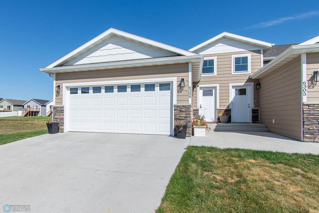 6309 83rd Avenue - Photo 1