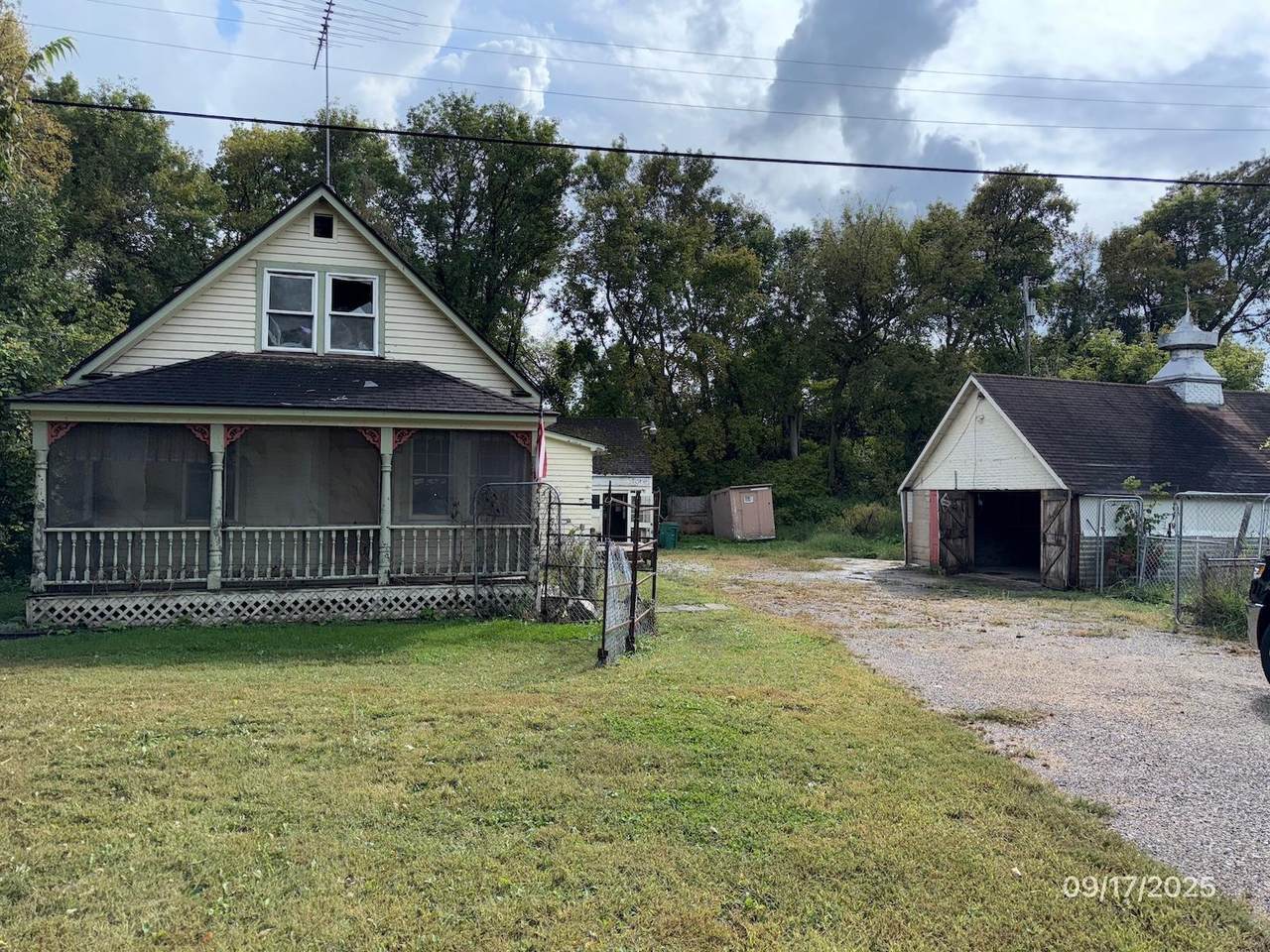 610 Parker Avenue - Photo 1