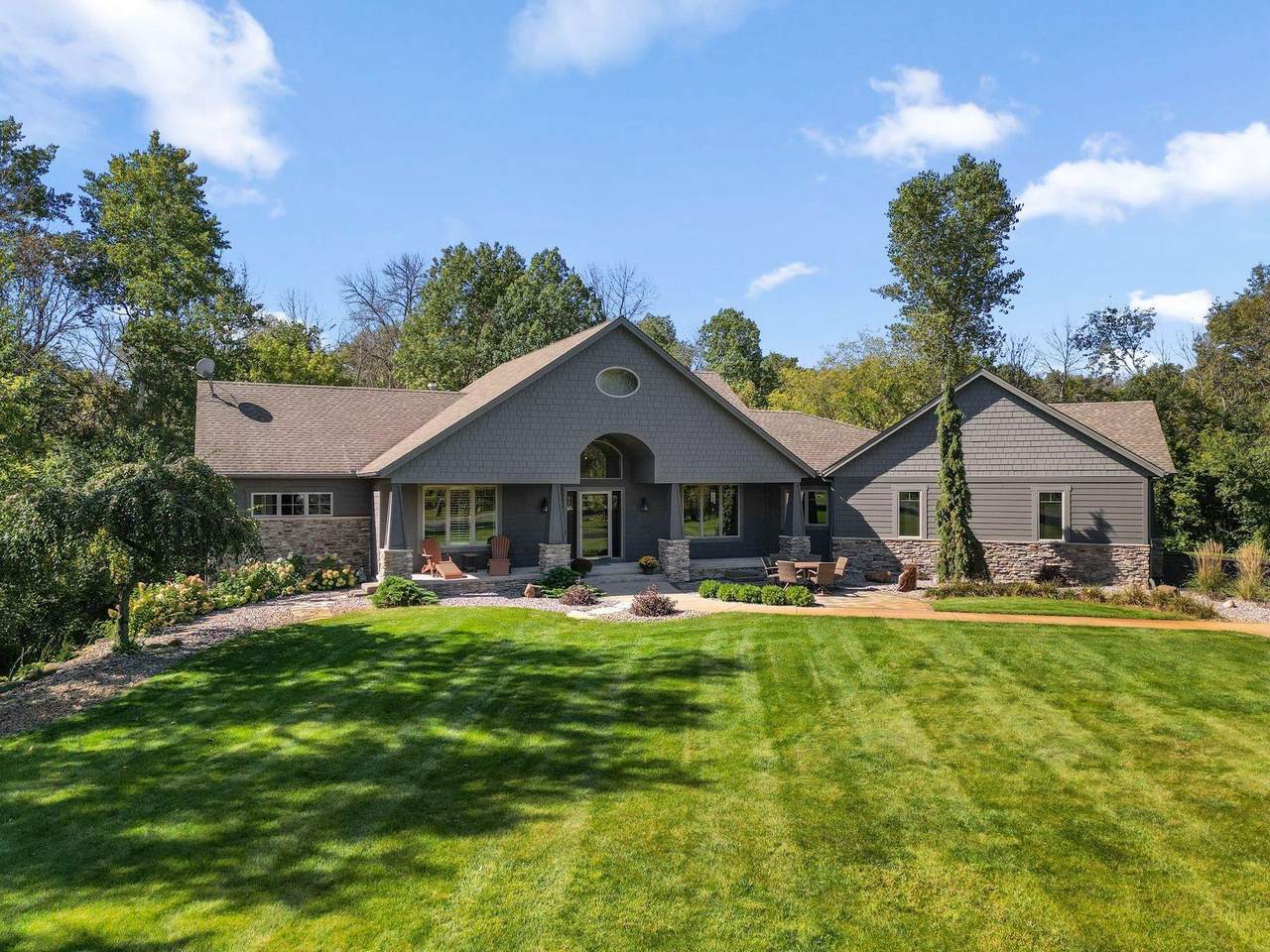 23062 Woodland Ridge Drive - Photo 1