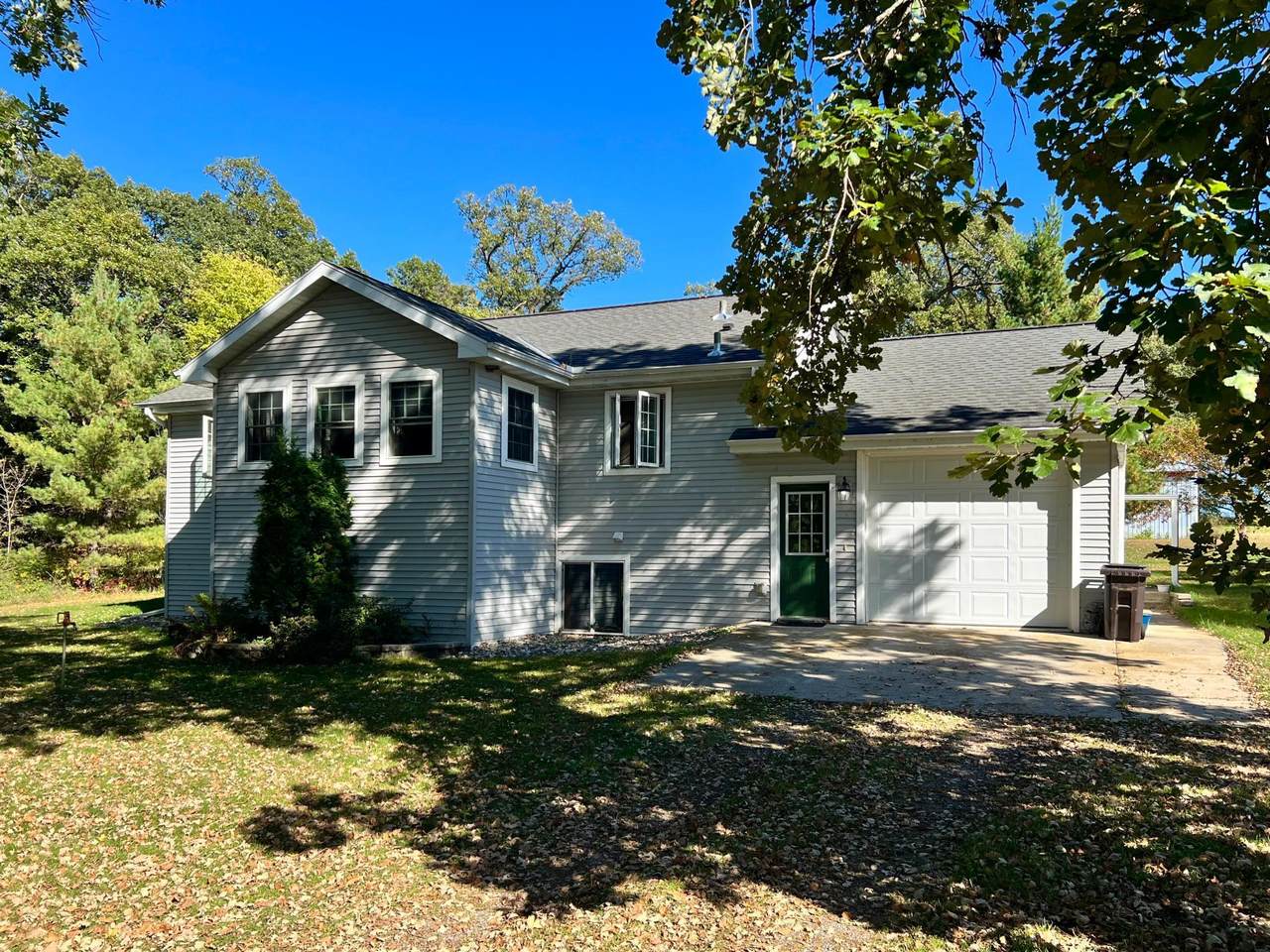 208 Hilltop Road - Photo 1