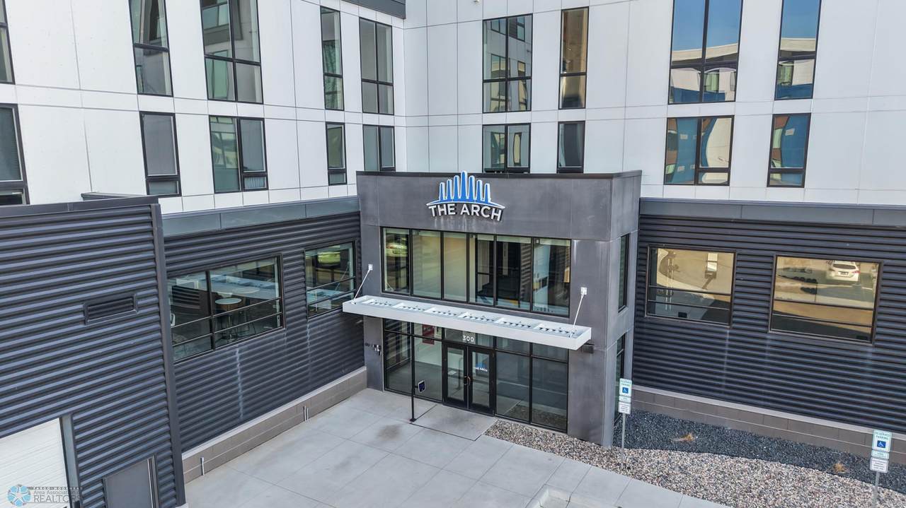 300 Main Avenue - Photo 1