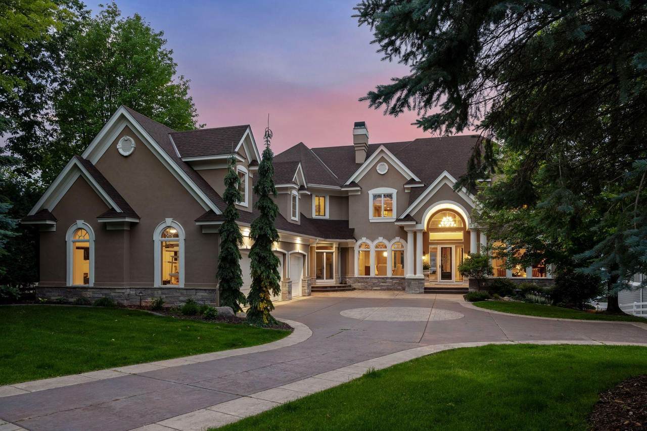 6082 150th Street - Photo 1