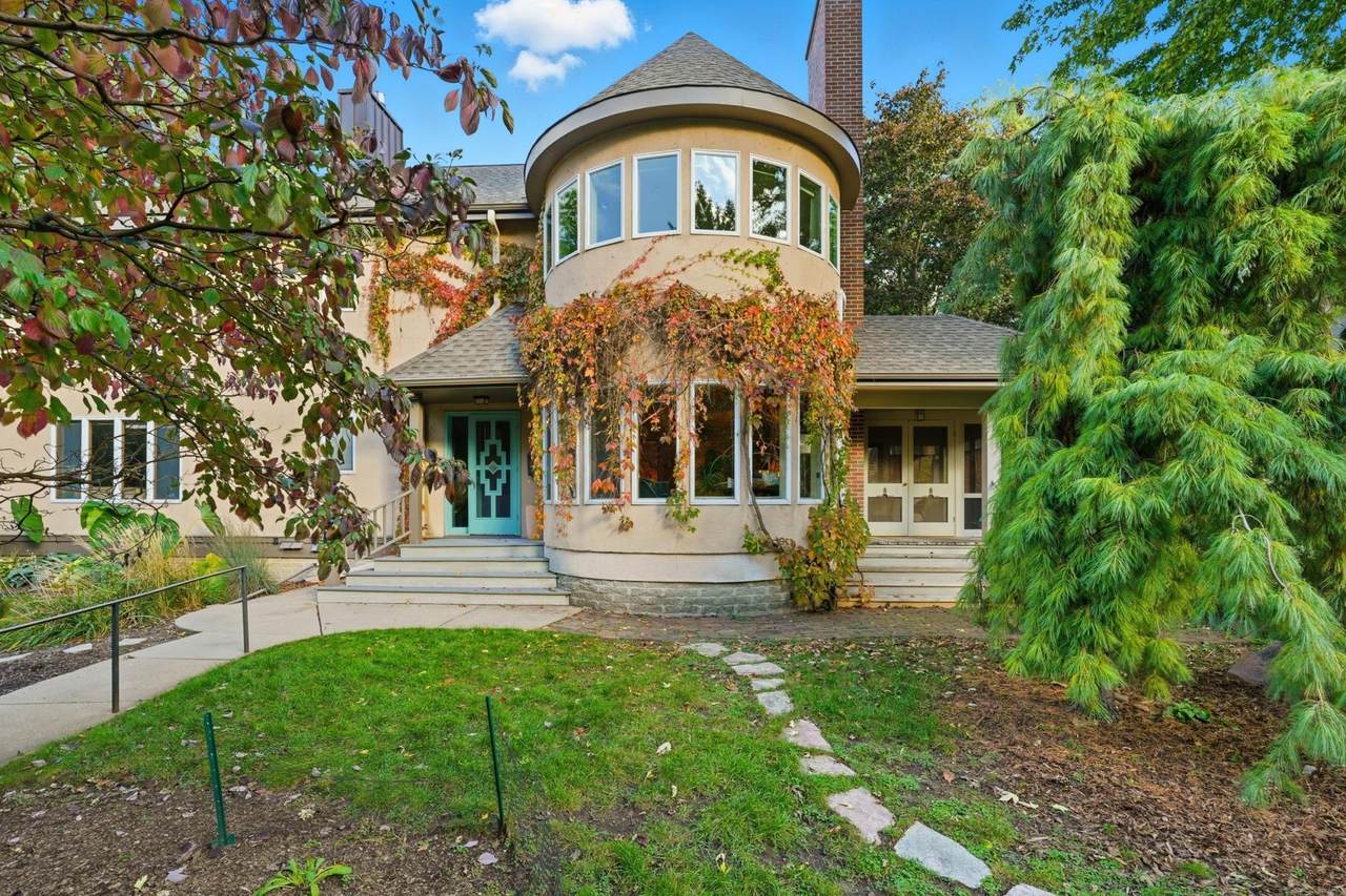 142 Cambridge Street - Photo 1