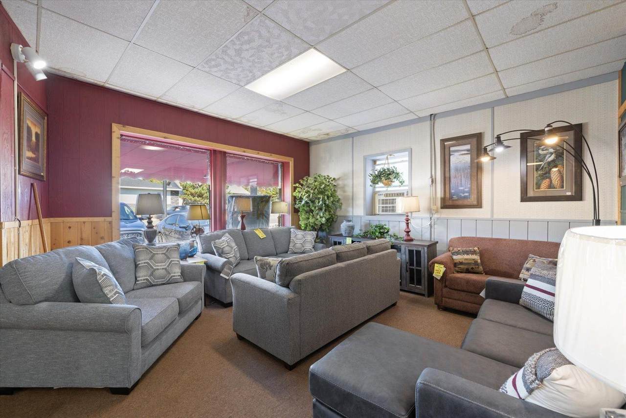 816 4th Street - Photo 1