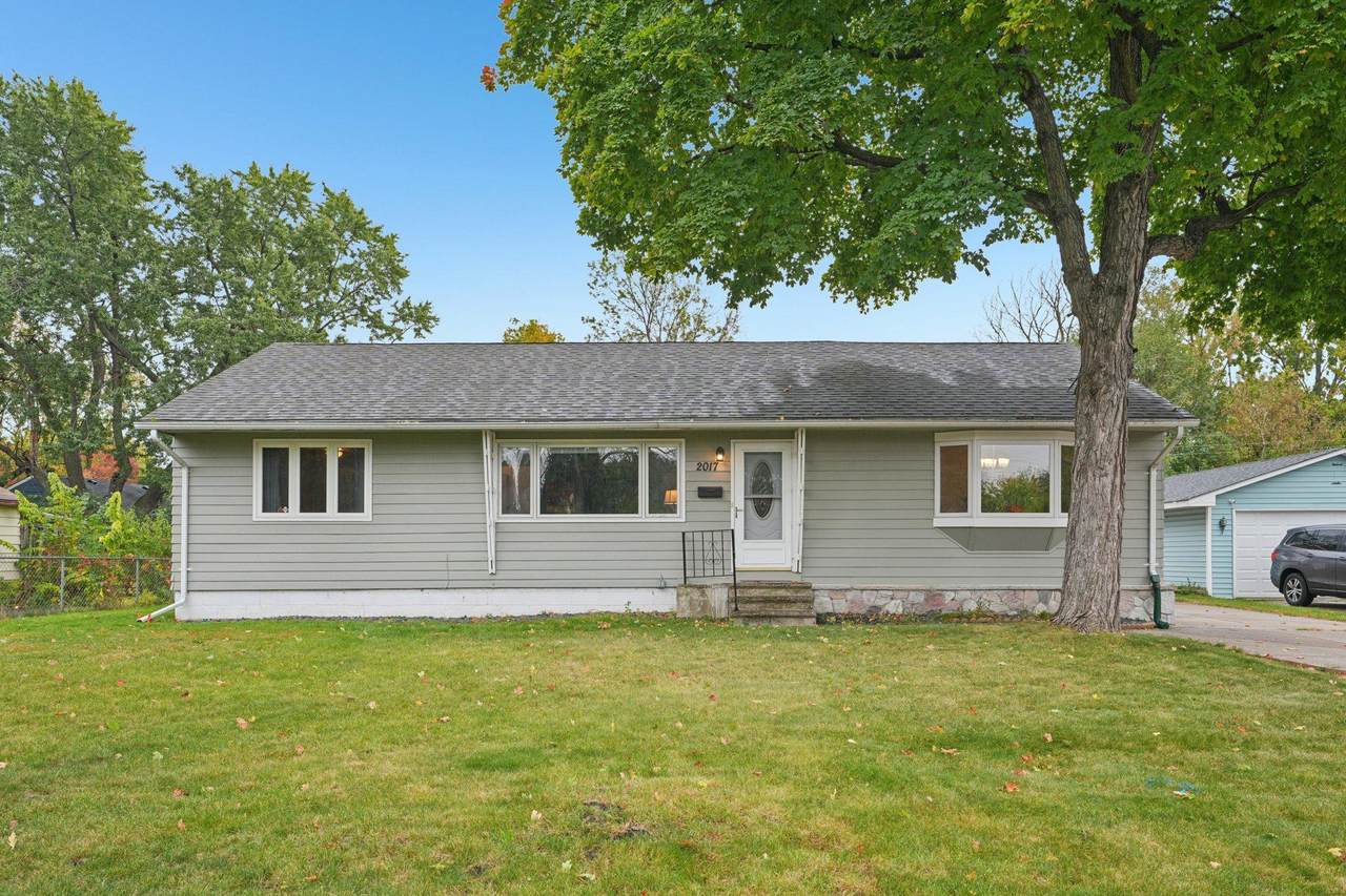 2017 Brookview Drive - Photo 1