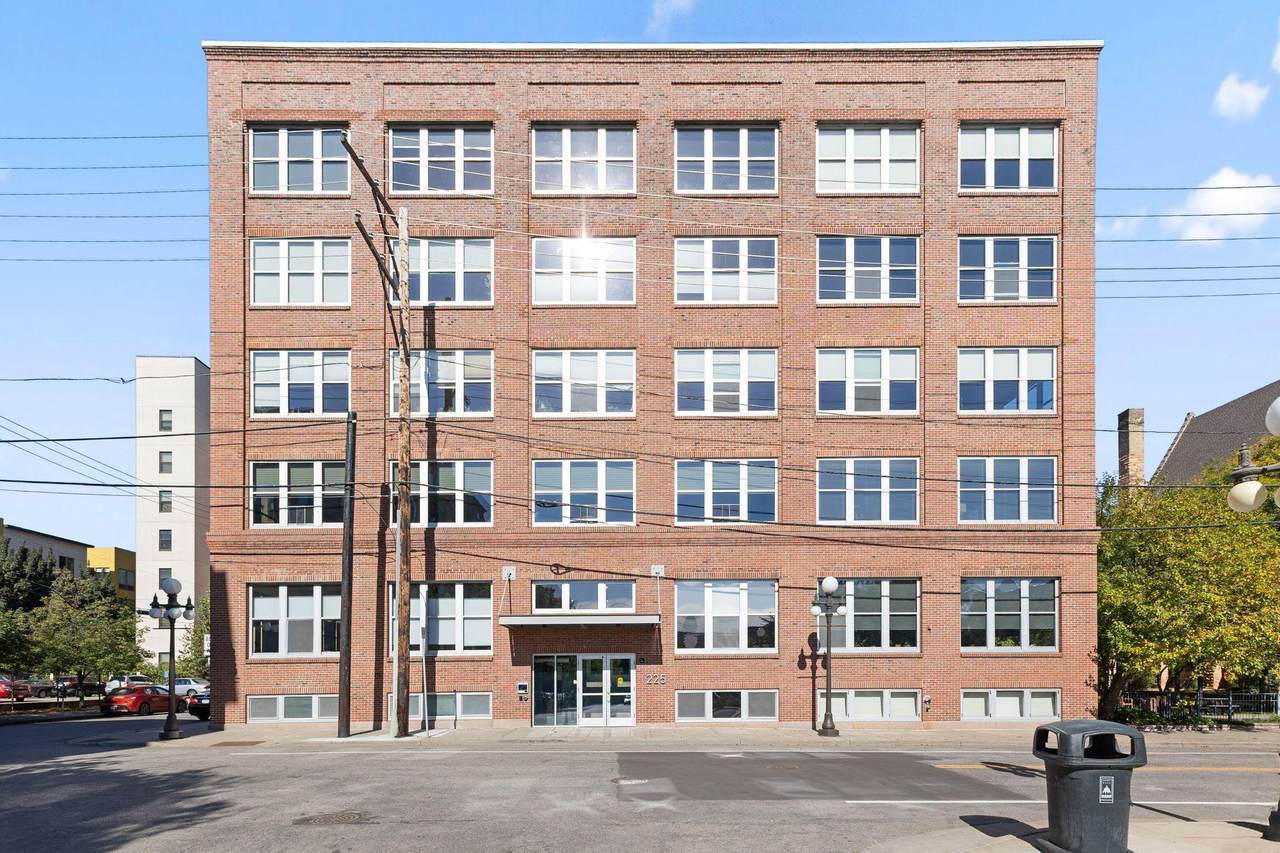 225 9th Street - Photo 1